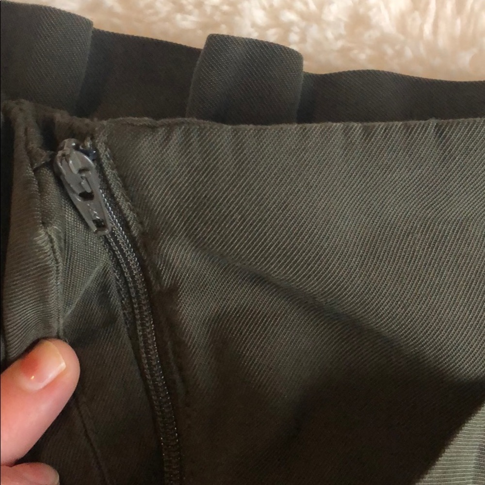 Army Green‎ Paper Bag Pants - Picture 4 of 8